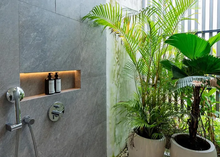 Botanika Estate Private Pool アパート